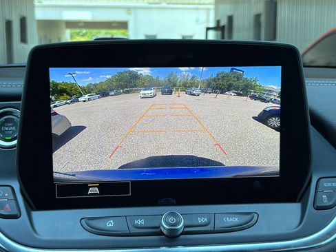 Used 2025 Chevrolet Blazer LT FWD image 24
