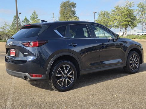 Used 2018 MAZDA CX-5 Touring w/ Preferred Equipment Package image 4