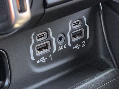 Used 2022 RAM 1500 Limited AWD/4WD image 29