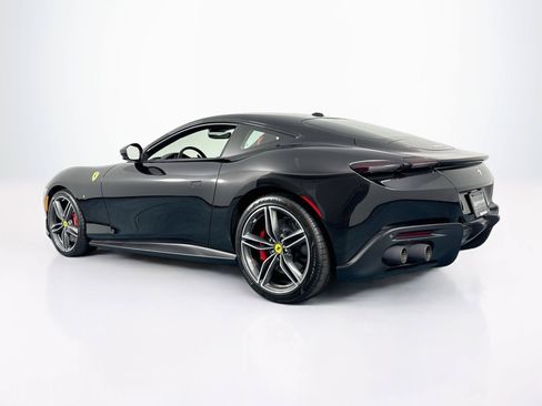 Used 2022 Ferrari Roma RWD image 11
