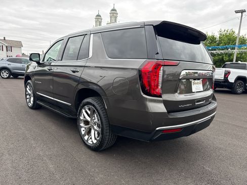 Used 2021 GMC Yukon SLT w/ SLT Premium Package AWD/4WD image 6