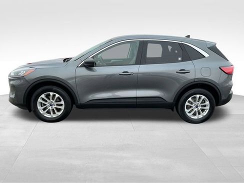 Used 2022 Ford Escape SE image 4