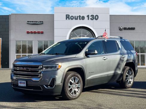 Used 2022 GMC Acadia SLT w/ LPO, Roadside Safety Package image 2