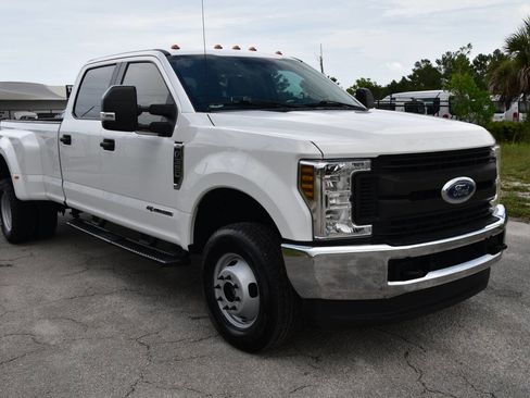 Used 2018 Ford F350 XL w/ Power Equipment Group AWD/4WD image 1