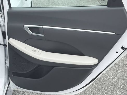 New 2026 Hyundai Sonata SEL FWD image 18