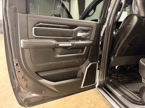 Used 2019 RAM 2500 Laramie AWD/4WD image 29