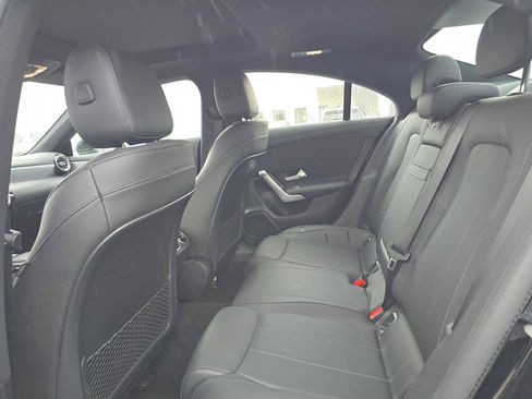 Used 2021 Mercedes-Benz CLA 250 image 17