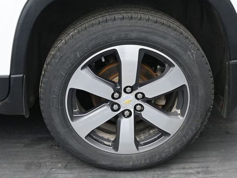 Used 2019 Chevrolet Traverse LT w/ LT Premium Package image 39