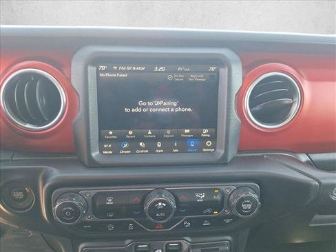 Used 2022 Jeep Wrangler Unlimited Rubicon w/ LED Lighting Group AWD/4WD image 12