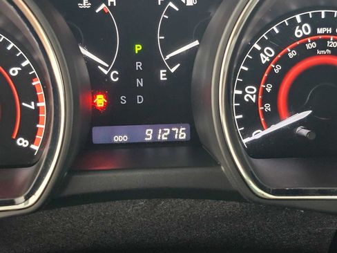Used 2012 Toyota Highlander Limited w/ Tow Pkg FWD image 25