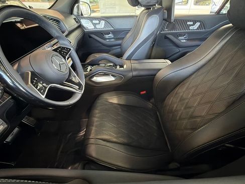 New 2026 Mercedes-Benz Maybach GLS 600 4MATIC image 12