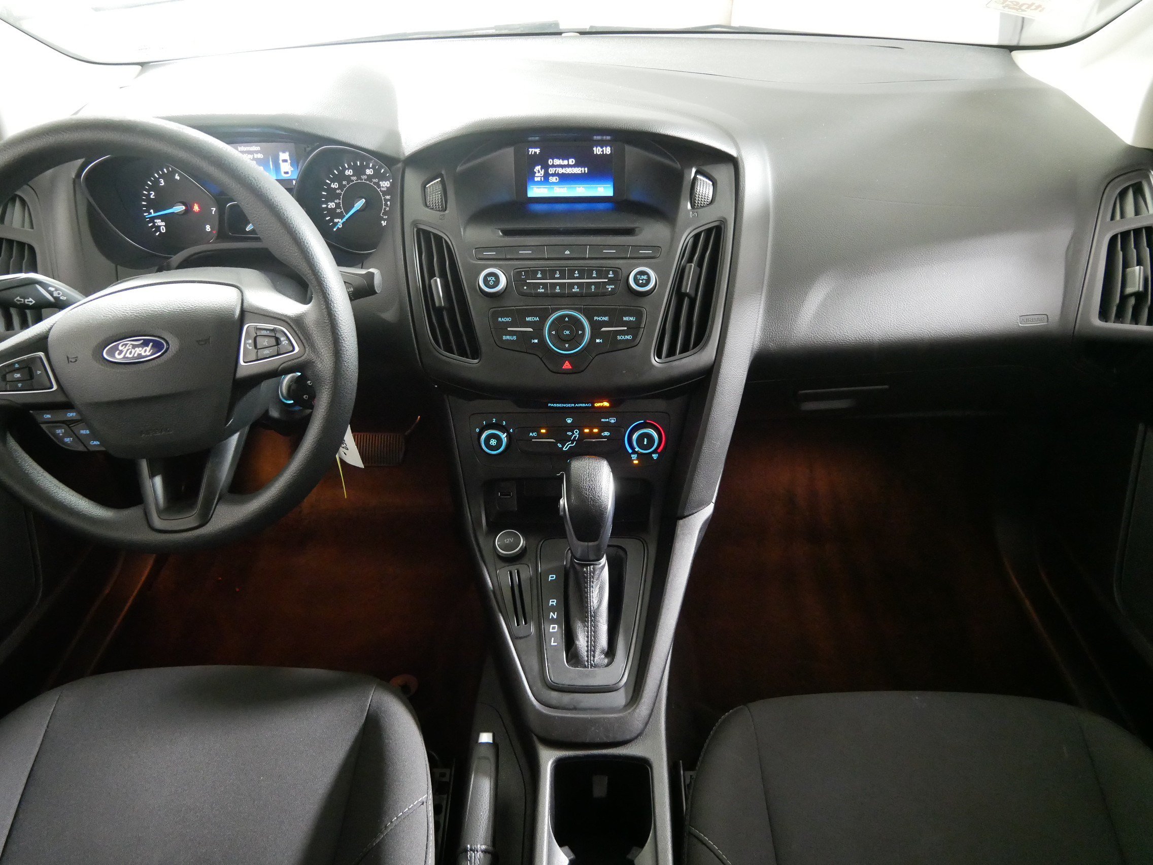 Used 2017 Ford Focus SE FWD image 10