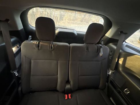 Used 2020 Ford Explorer XLT w/ Comfort Package image 9