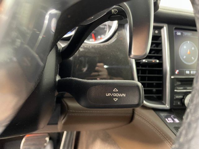 Used 2015 Porsche Panamera GTS AWD/4WD image 9