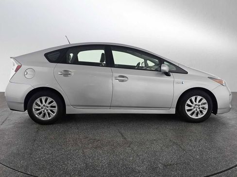 Used 2015 Toyota Prius Prime Advanced FWD image 2