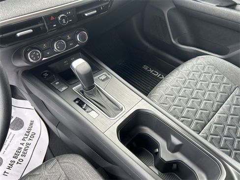 Certified 2025 Nissan Kicks SV image 22