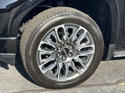 New 2026 GMC Sierra 1500 Denali Ultimate w/ LPO, Black Badging Package AWD/4WD image 18