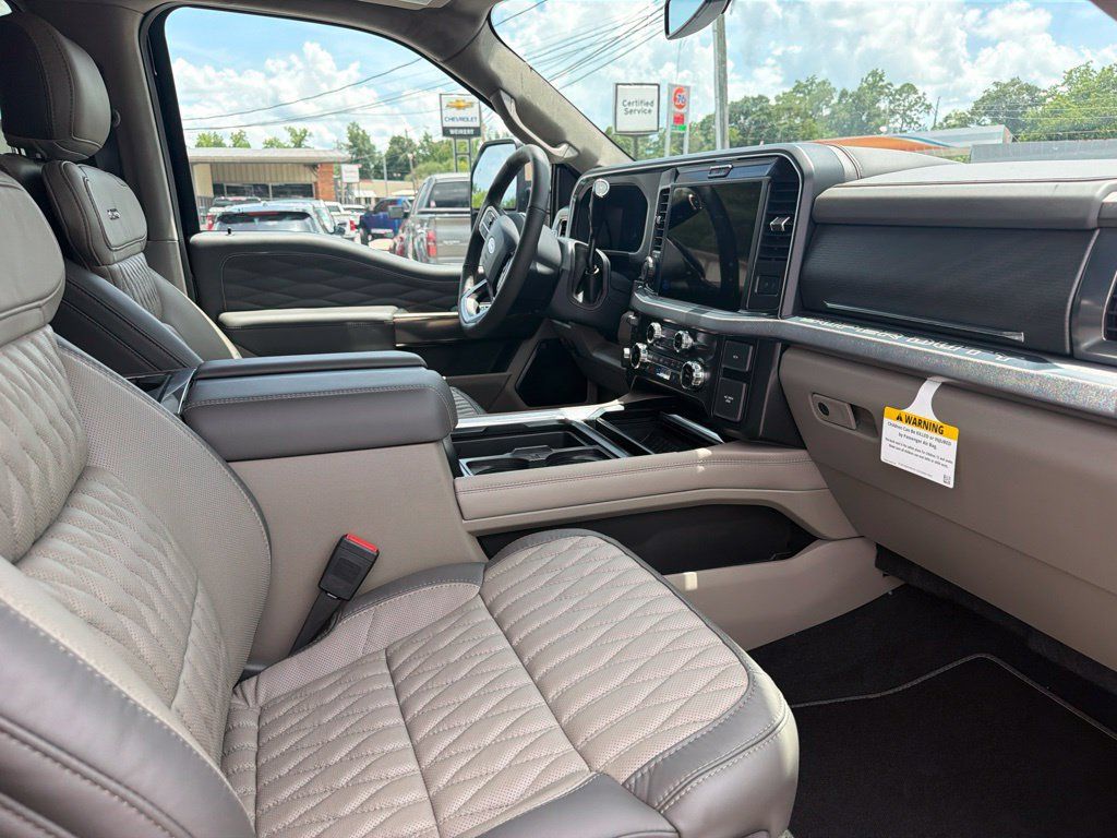 New 2026 Ford F350 Platinum w/ Platinum Plus Package AWD/4WD image 25
