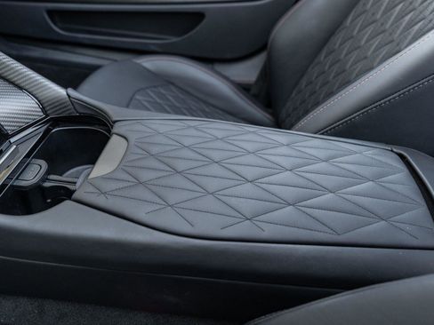 Used 2024 Aston Martin DB12 Convertible RWD image 41