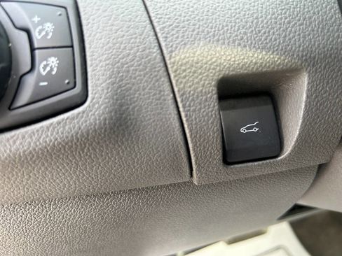 Used 2014 Ford Edge SEL w/ Equipment Group 205A AWD/4WD image 22