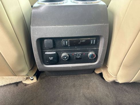 Used 2017 Lincoln Navigator Reserve AWD/4WD image 12