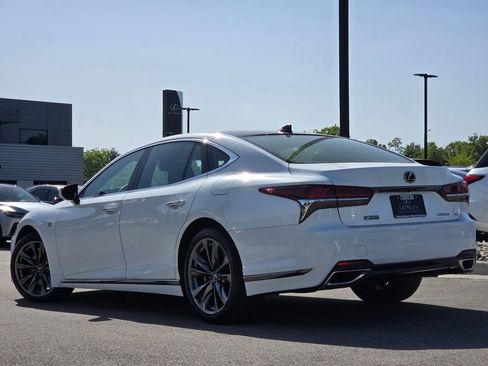 Used 2018 Lexus LS 500 F Sport w/ Accessory Package (Z2) AWD/4WD image 29
