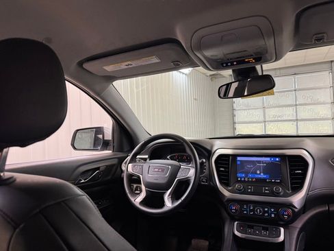 Used 2023 GMC Acadia SLT AWD/4WD image 22