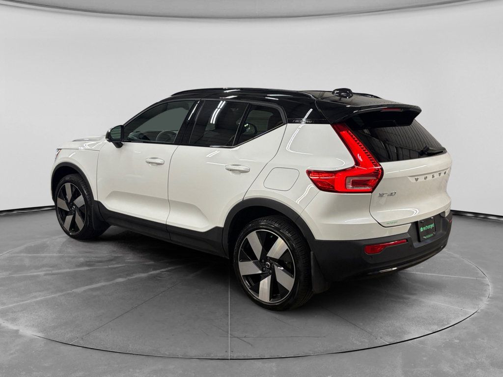 Used 2023 Volvo XC40 Recharge Ultimate w/ Protection Package Premier AWD/4WD image 2