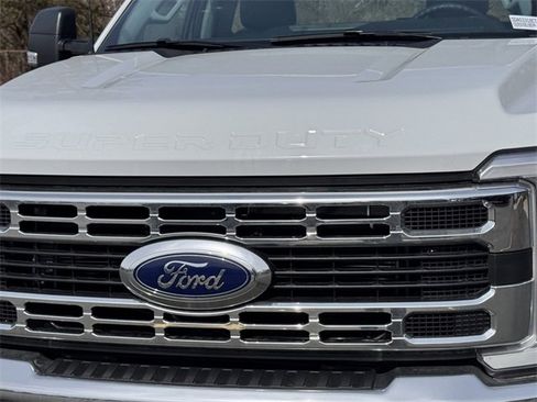 New 2025 Ford F450 XL image 5