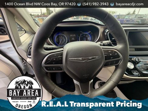 Used 2023 Chrysler Voyager LX FWD image 20