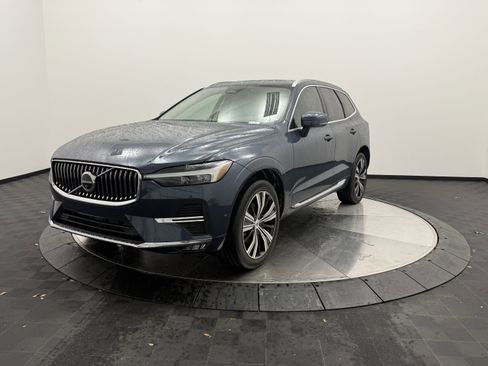 Certified 2023 Volvo XC60 B5 Ultimate w/ Protection Package Premier AWD/4WD image 3