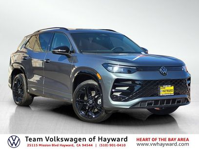 New 2026 Volkswagen Tiguan SE R-Line