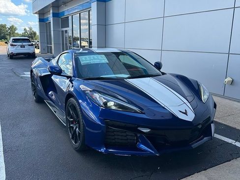 New 2027 Chevrolet Corvette Grand Sport w/ Stealth Interior Trim Package RWD image 1