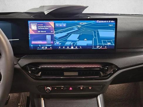 Certified 2025 BMW 230i Coupe w/ M Sport Package RWD image 15