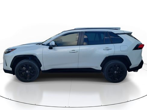 Used 2023 Toyota RAV4 SE AWD/4WD image 4