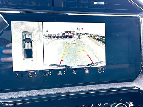 Used 2024 GMC Sierra 2500 AT4 w/ AT4 Premium Plus Package image 33