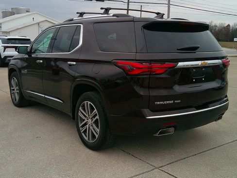 Used 2022 Chevrolet Traverse High Country AWD/4WD image 2
