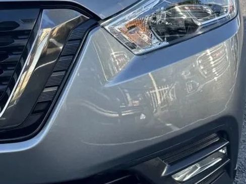 Used 2020 Nissan Kicks SR FWD image 8