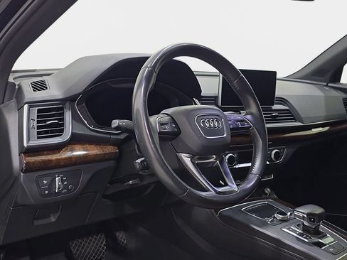 Used 2019 Audi Q5 Premium Plus w/ Premium Plus Package AWD/4WD image 19