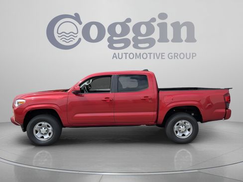 Used 2022 Toyota Tacoma SR w/ SR Convenience Package RWD image 2