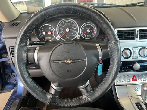 Used 2005 Chrysler Crossfire SRT-6 image 9