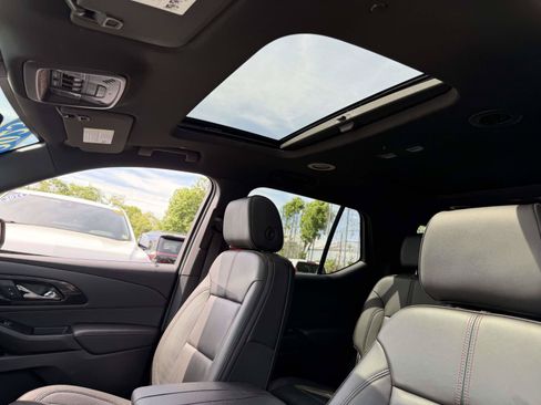 Certified 2023 Chevrolet Traverse RS AWD/4WD image 10