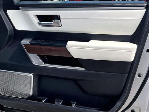 Certified 2022 Toyota Tundra Capstone AWD/4WD image 12