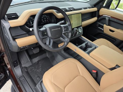 Used 2026 Land Rover Defender 130 S AWD/4WD image 10