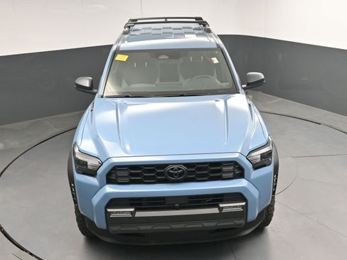 Used 2025 Toyota 4Runner TRD Off-Road image 32