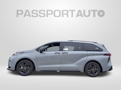 New 2026 Toyota Sienna XSE image 2