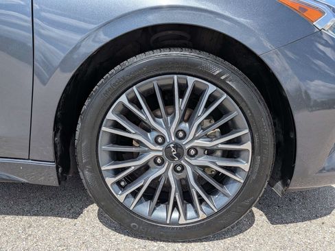 Certified 2024 Kia Forte GT-Line FWD image 11