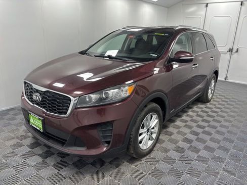 Used 2019 Kia Sorento AWD w/ LX Convenience Package image 3