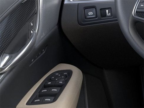 New 2026 Cadillac XT5 Sportv w/ LPO, Floor Liner Package image 22