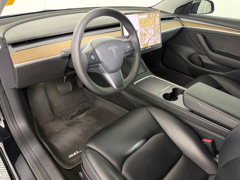 Used 2022 Tesla Model 3 Long Range AWD/4WD image 3